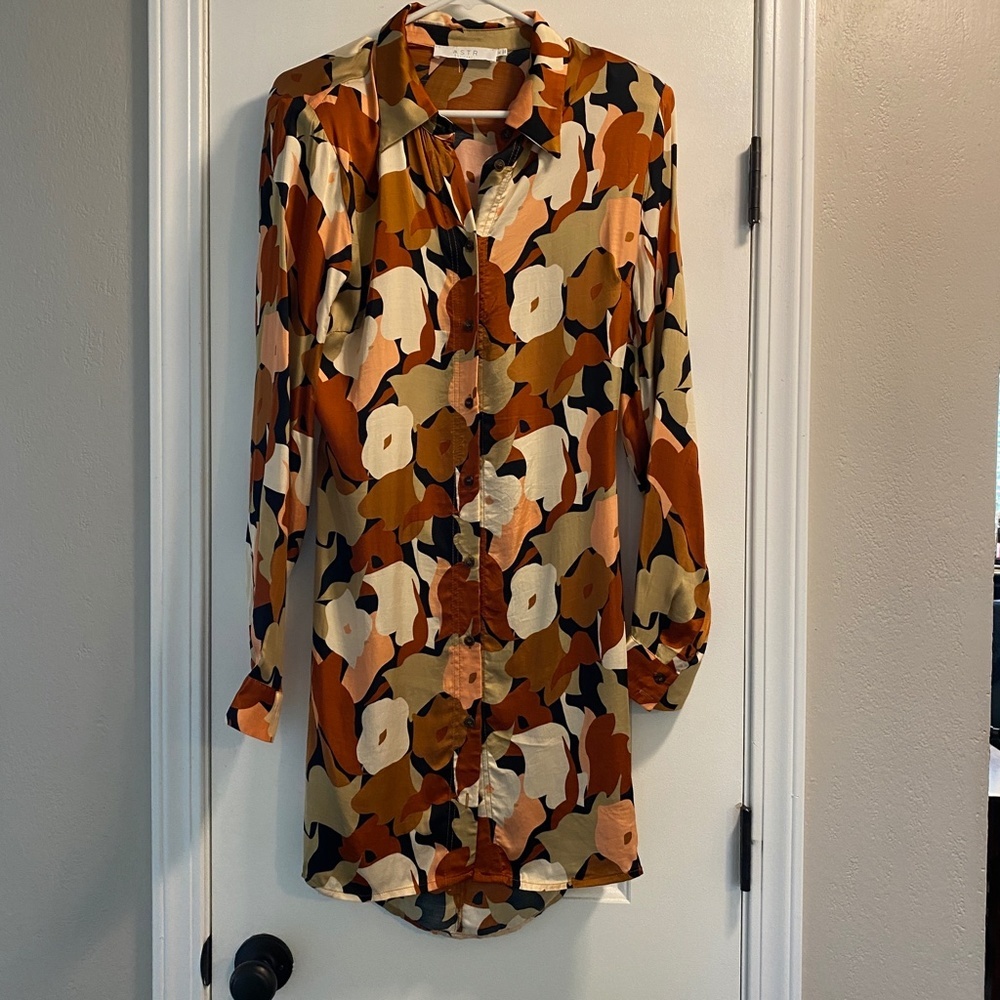 Astr Womens Button down dress Size S - runs small